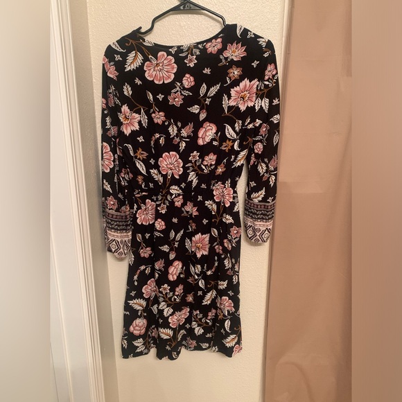 Old Navy Flower Dress - Picture 2 of 2